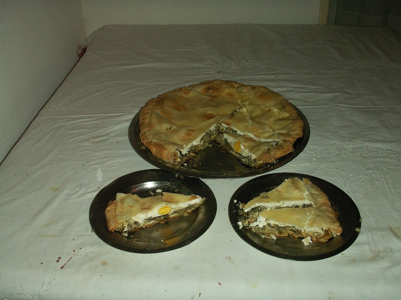 Torta pasqualina pronta.JPG