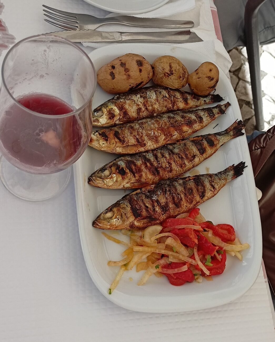 4 sardines grillées.jpg